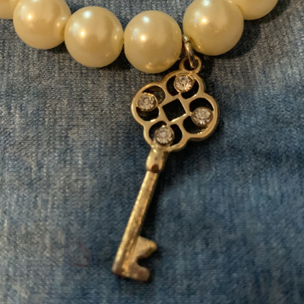 Pearl like bracelet - Picture 2 of 4